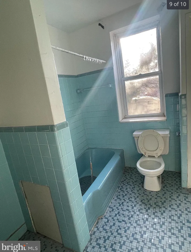 2723 W 3rd St - Photo 6 of 7