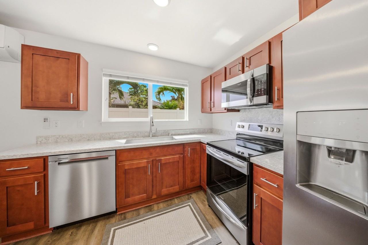 4139 Kenikeni Pl - Photo 3 of 7