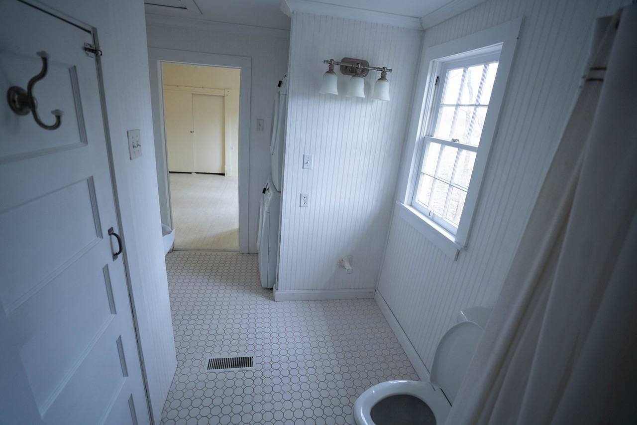 17575 Aubrey Long Rd - Photo 3 of 13