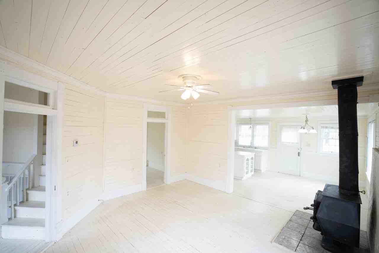 17575 Aubrey Long Rd - Photo 5 of 13