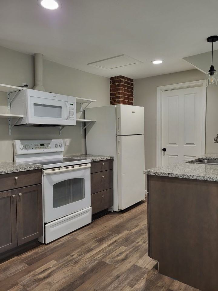 1620 Sw College Ave #3 - Photo 5 of 9