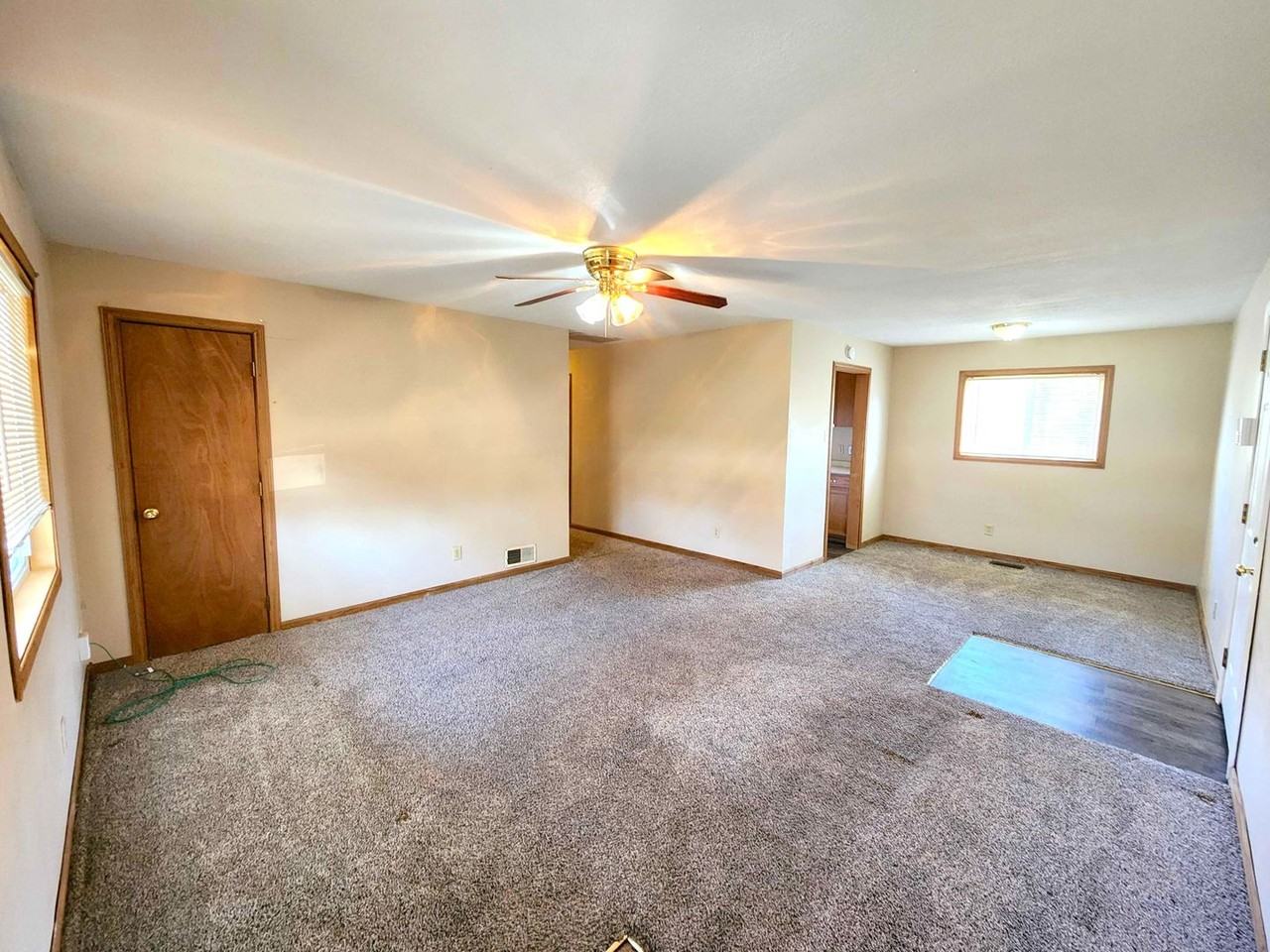 3434 Sw Clare Ave - Photo 2 of 13