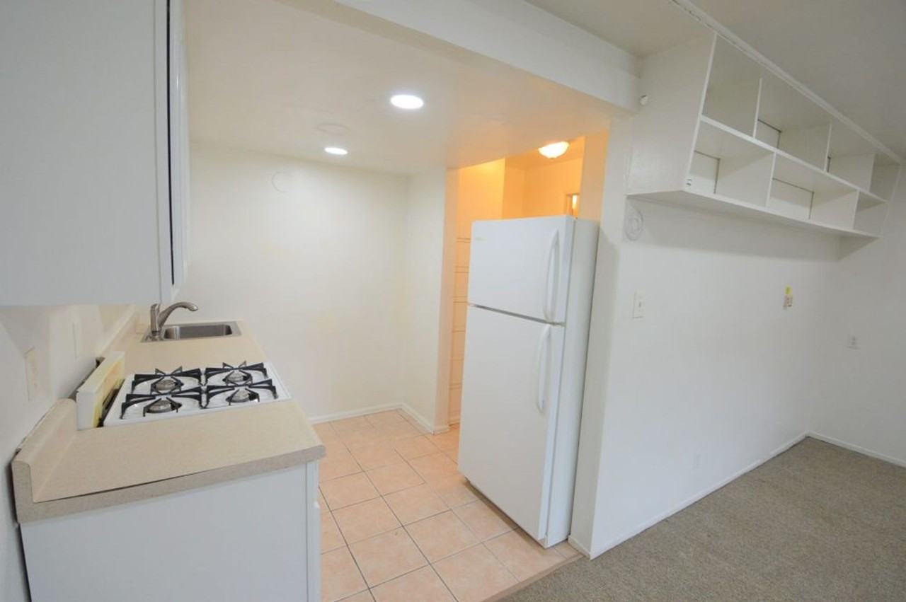 2955 College Ave - Photo 7 of 18