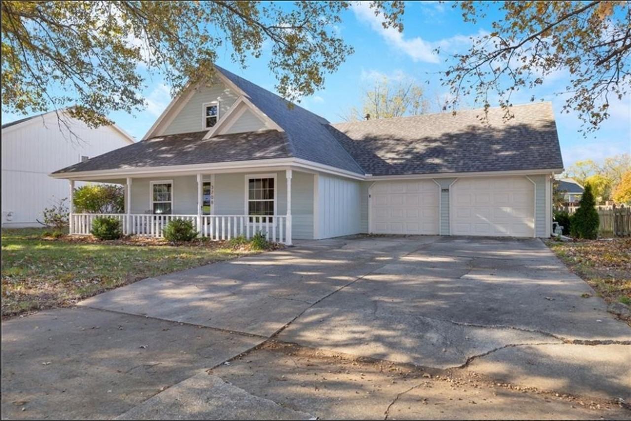 3708 Sw Windemere Dr - Photo 2 of 23