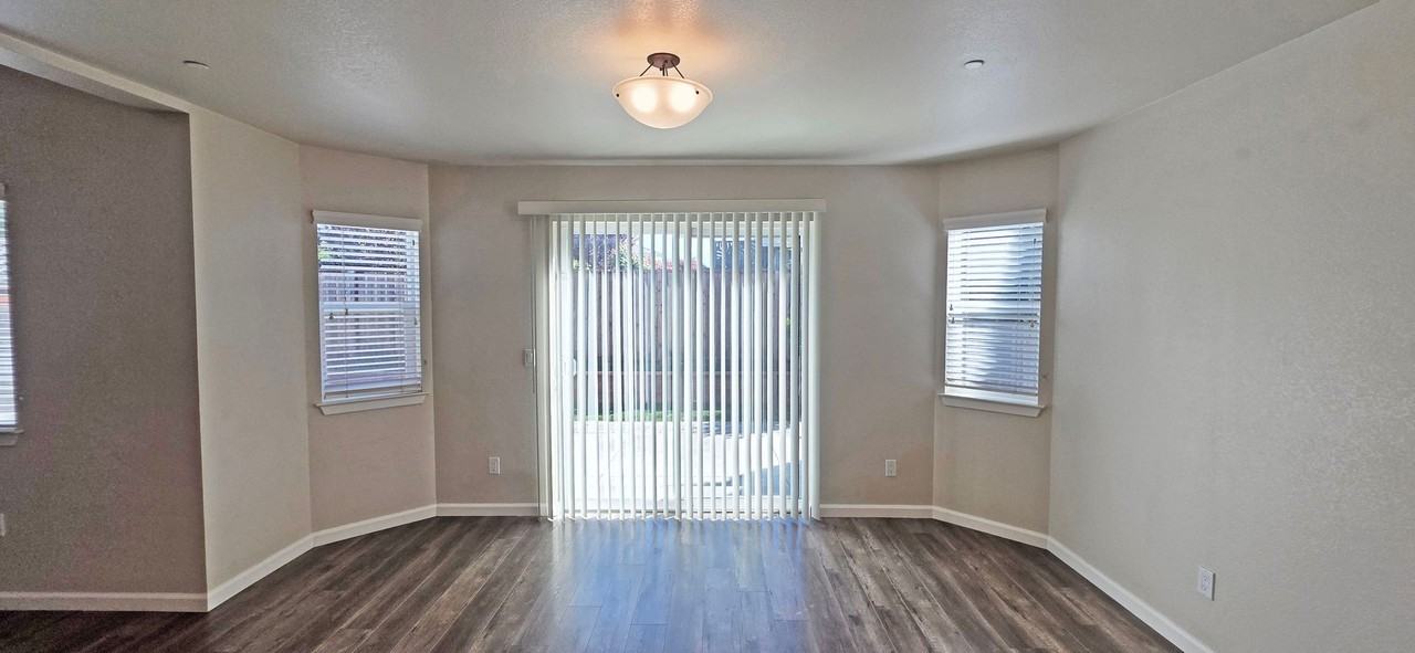 1982 Dogwood Dr - Photo 6 of 42