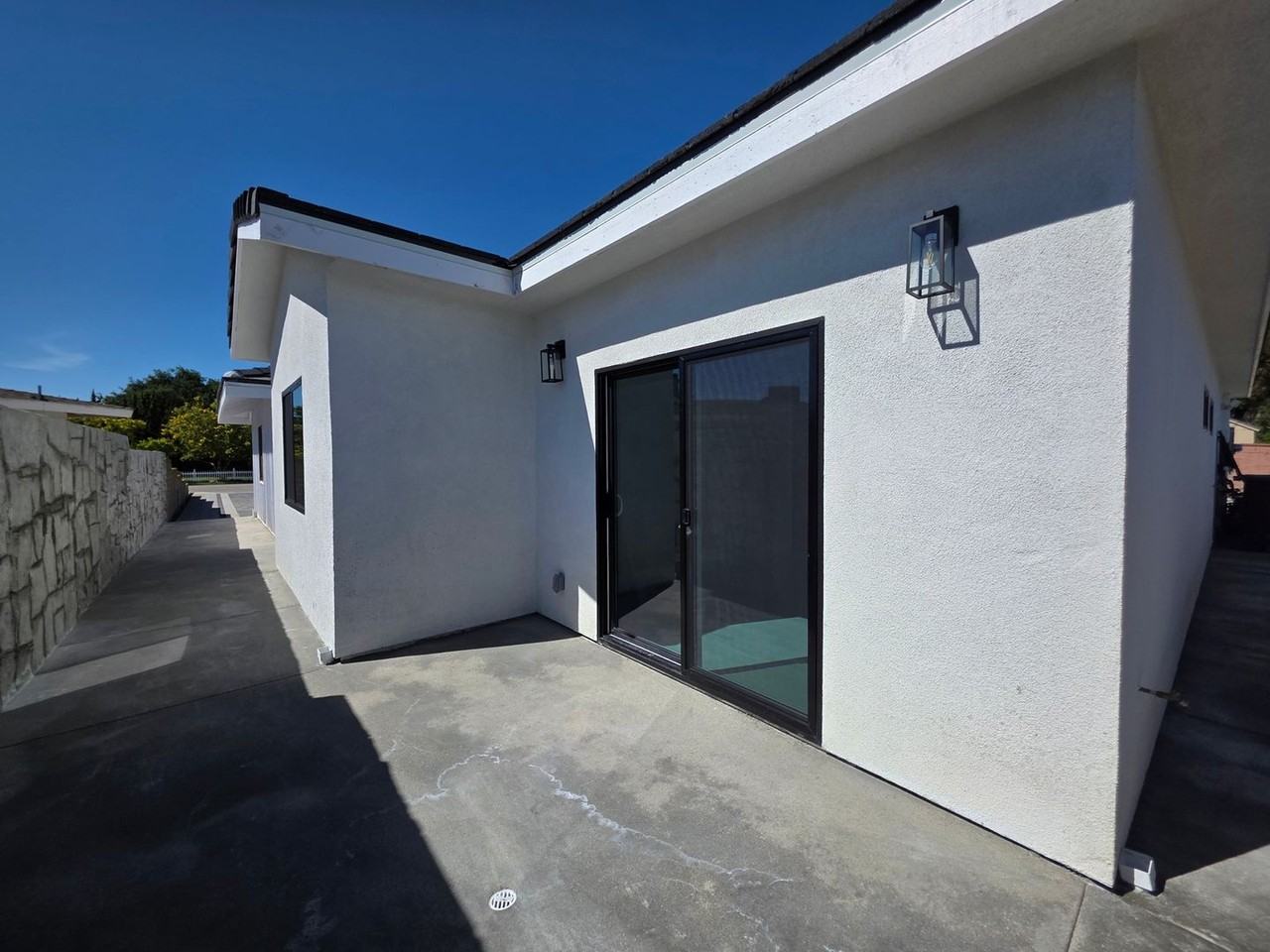 12416 Lambert Cir - Photo 3 of 13