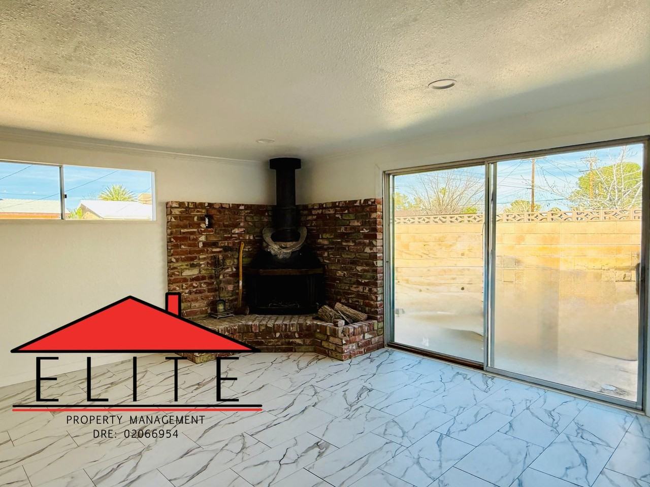 247 Peg St - Photo 3 of 16