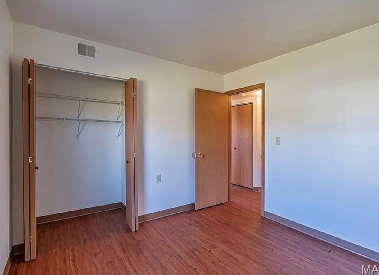 404 E Maple St - Photo 5 of 5