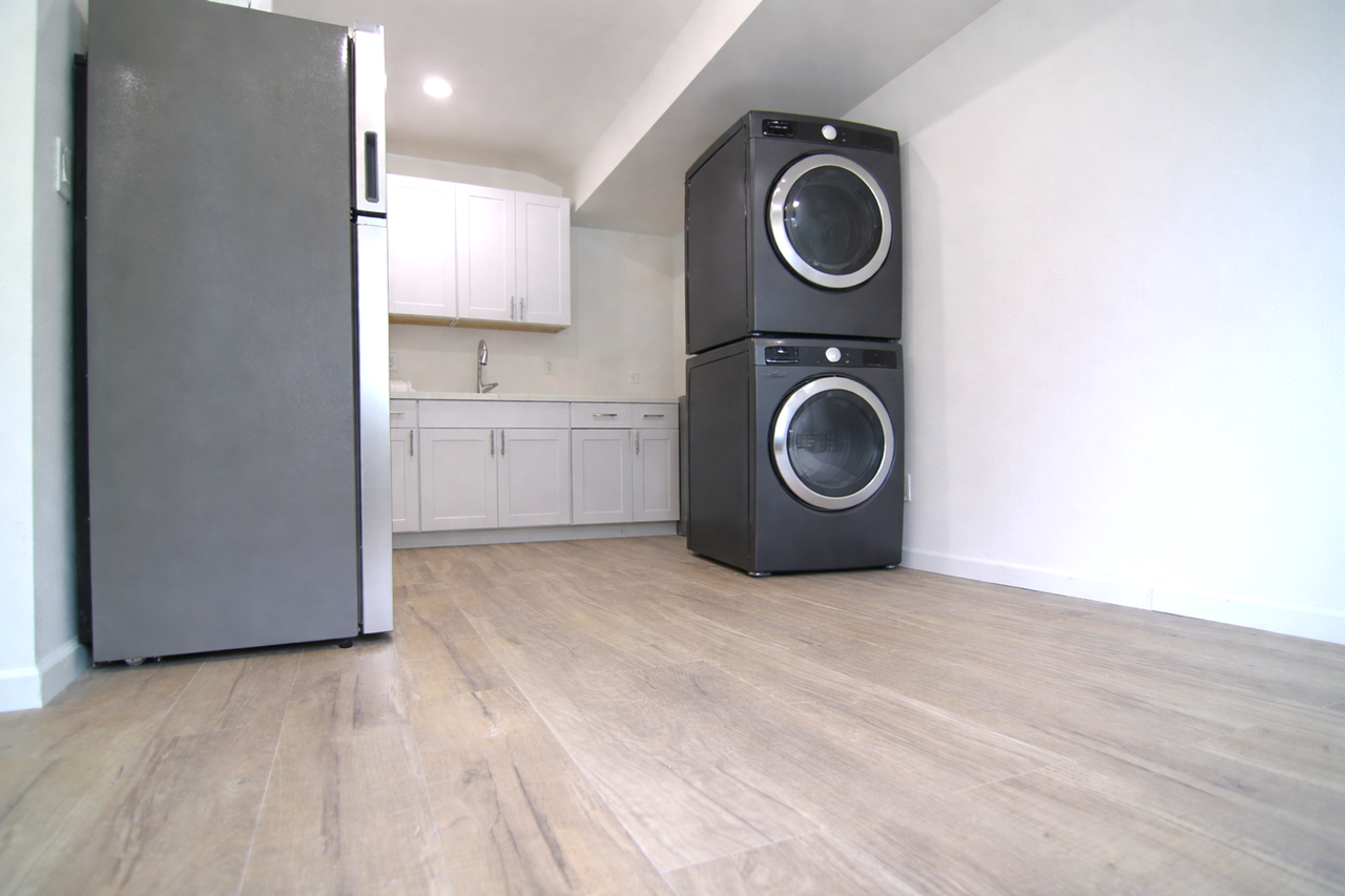 6913 Vanalden Ave #ADU - Photo 2 of 6