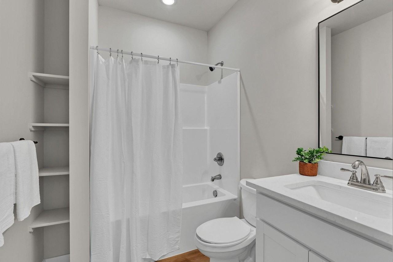 2102 E Plaza Ct - Photo 6 of 20