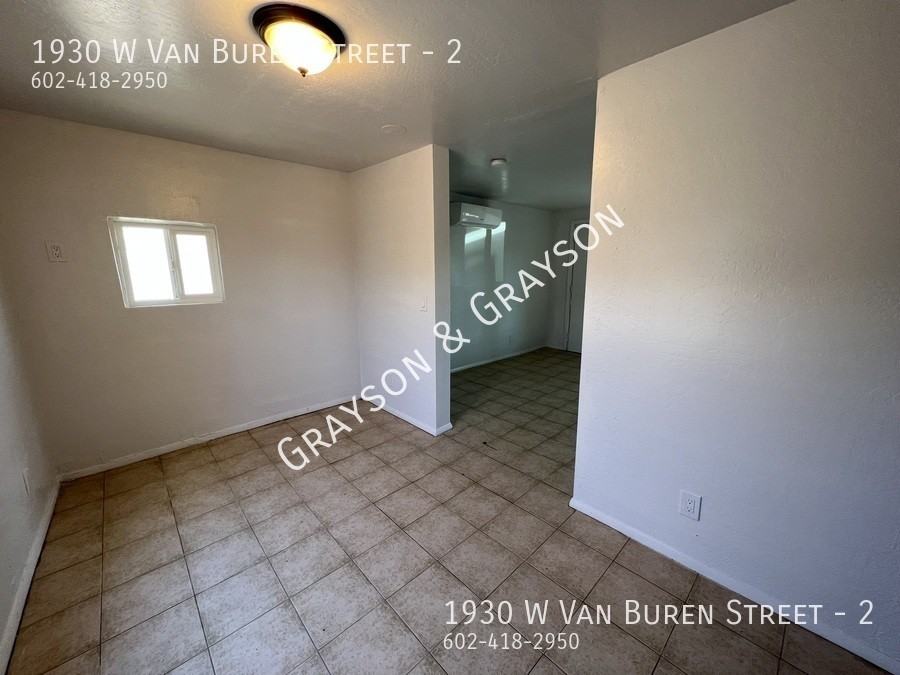 1930 W Van Buren St #2 - Photo 7 of 7