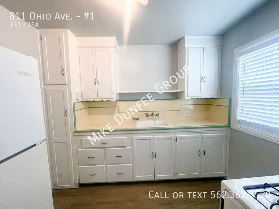 811 Ohio Ave #1 - Photo 3 of 15