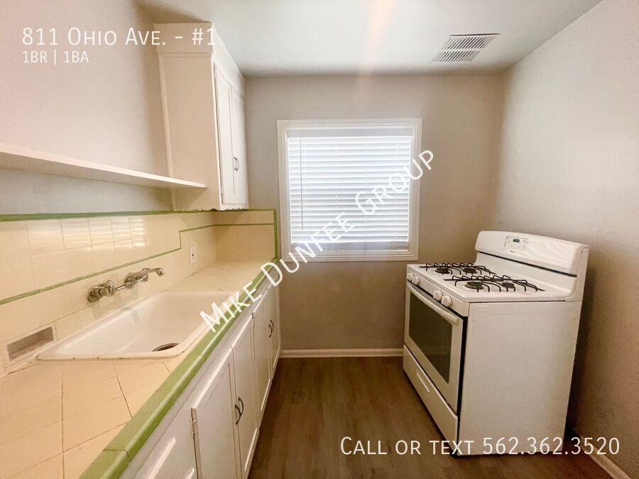 811 Ohio Ave #1 - Photo 4 of 15