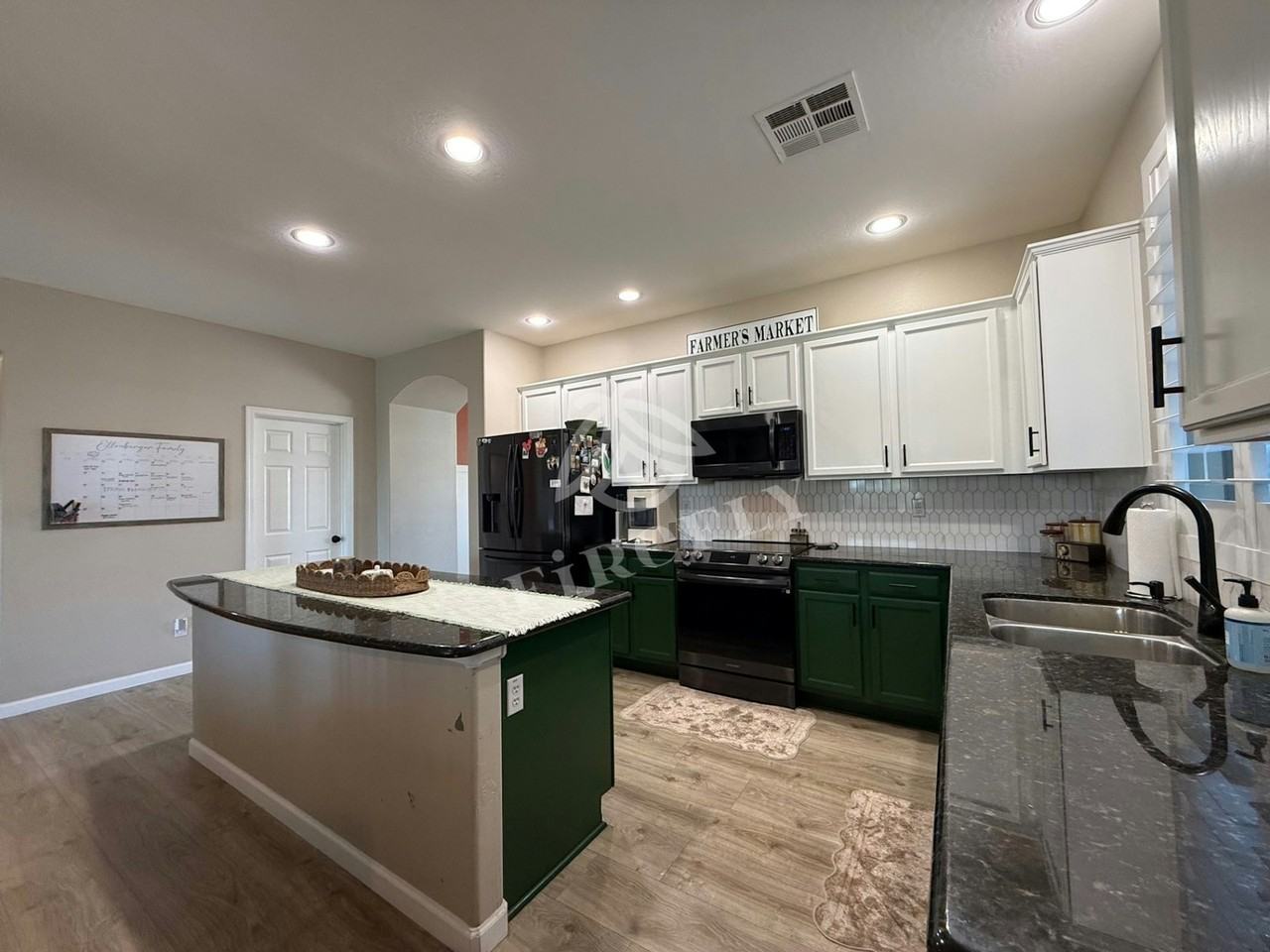 9047 West Yukon Drive - Photo 6 of 32