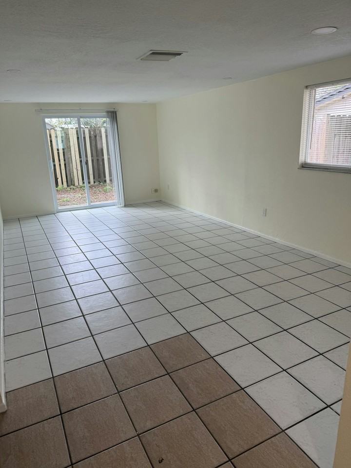 5416 Reef Drive, Unit 5414 - Photo 6 of 9