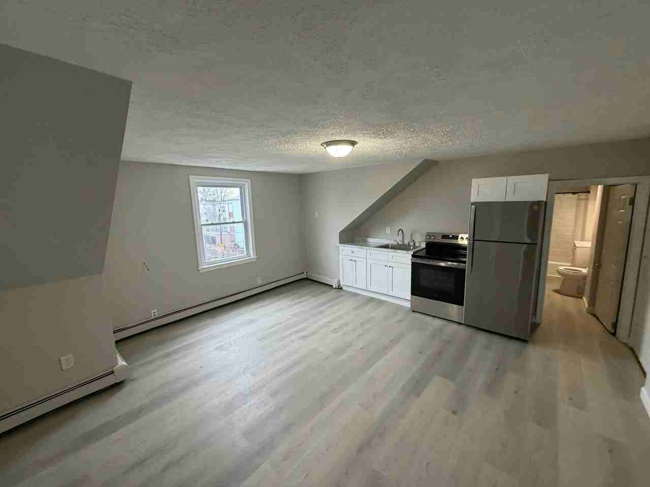 345 Lake Avenue, Unit 6 - Photo 3 of 12