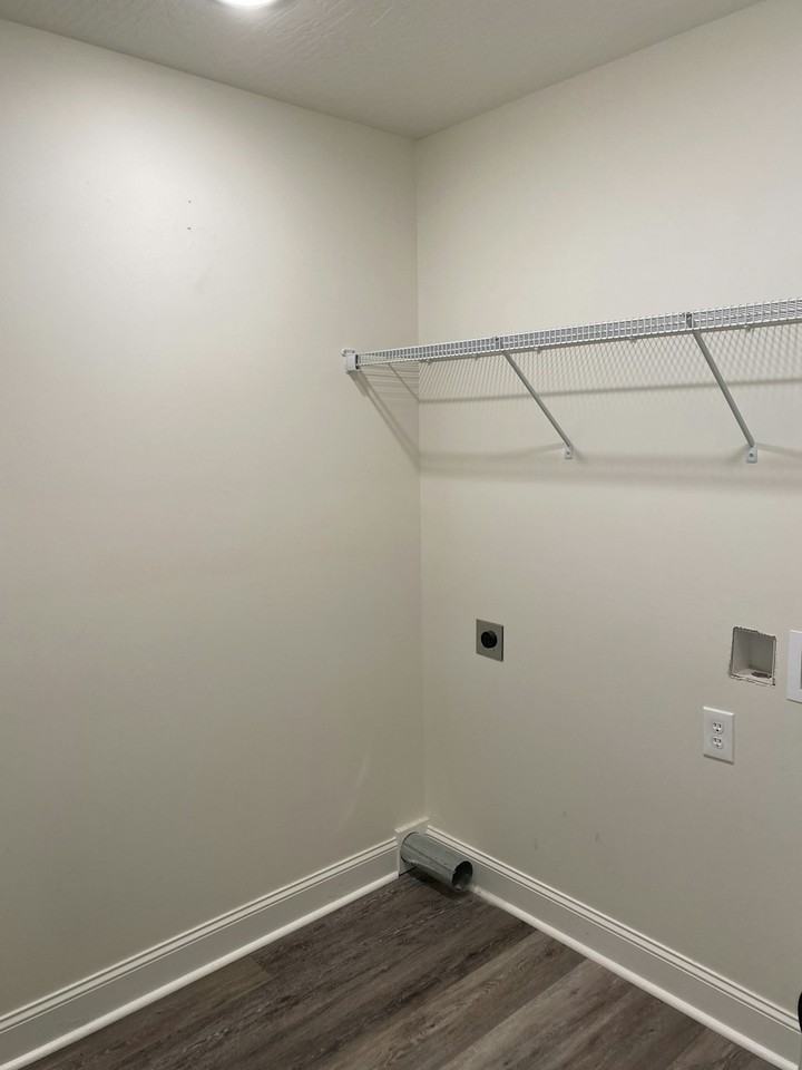 203 E 6th Ave - Photo 6 of 13