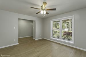 featured image of 1045 Ridgewood Dr