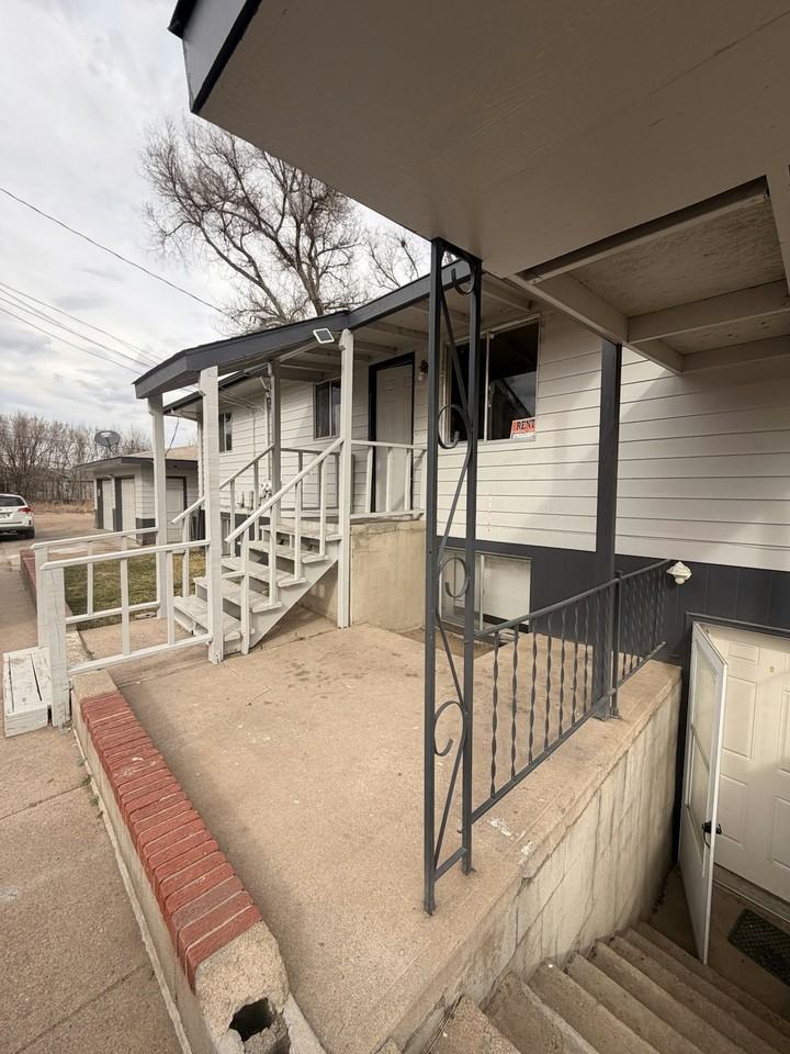 1541 12th St, Unit 1 - Photo 6 of 15