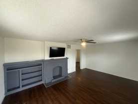 907 North Indiana Avenue, Unit 907 - Photo 1 of 1