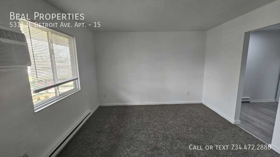5311 N Detroit Ave #15 - Photo 4 of 7