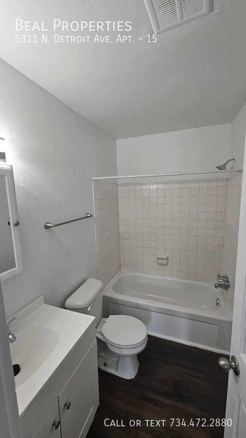 5311 N Detroit Ave #15 - Photo 7 of 7