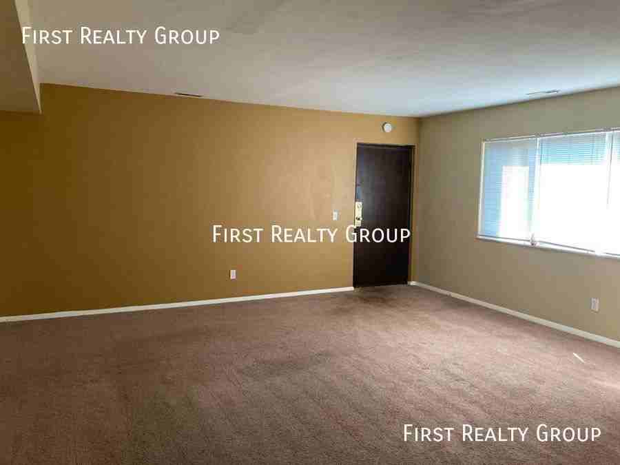 737 Wilmington Ave #16 - Photo 3 of 12