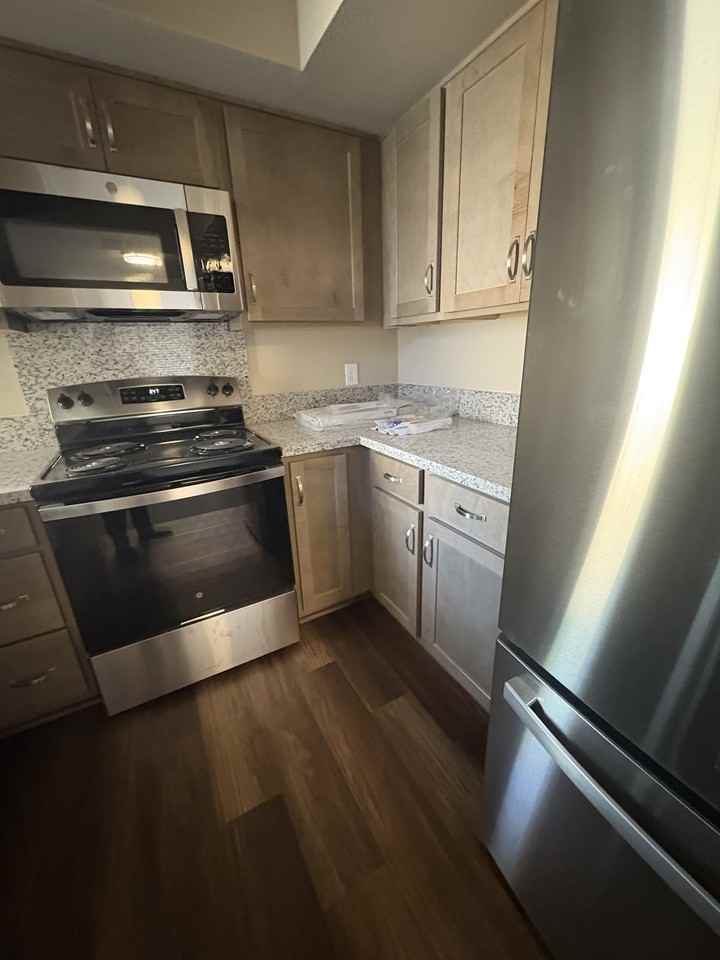 5095 W Kadota Ave #1 - Photo 5 of 23