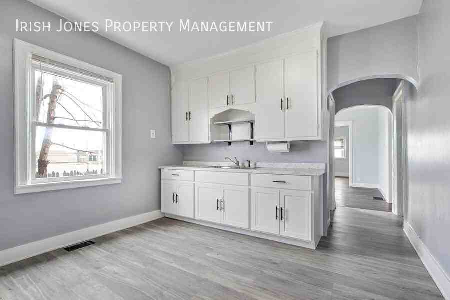 1514 William St #1 - Photo 2 of 15