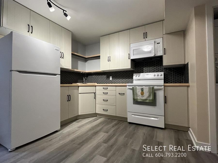 46508 Lear Dr - Photo 2 of 16