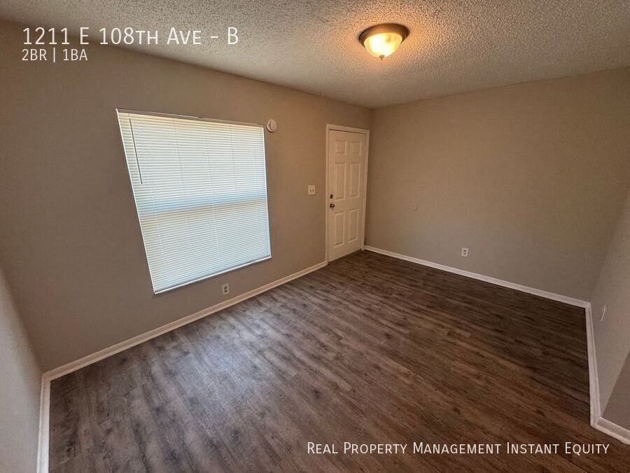 1211 E 108th Ave #B - Photo 3 of 12