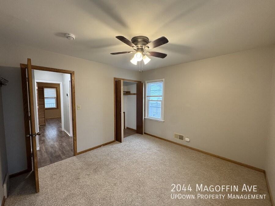 2044 Magoffin Ave - Photo 7 of 34