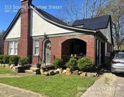 featured image of 312 S Valentine St
