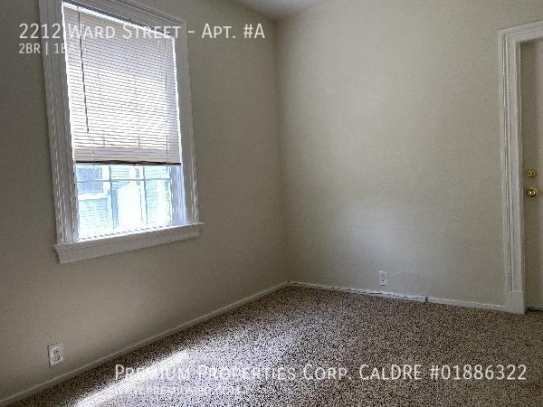 2212 Ward St #A - Photo 6 of 26