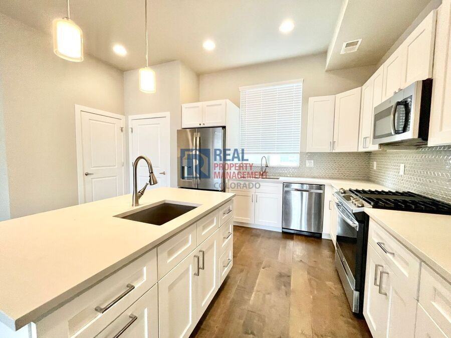 4759 E Iliff Ave - Photo 6 of 21