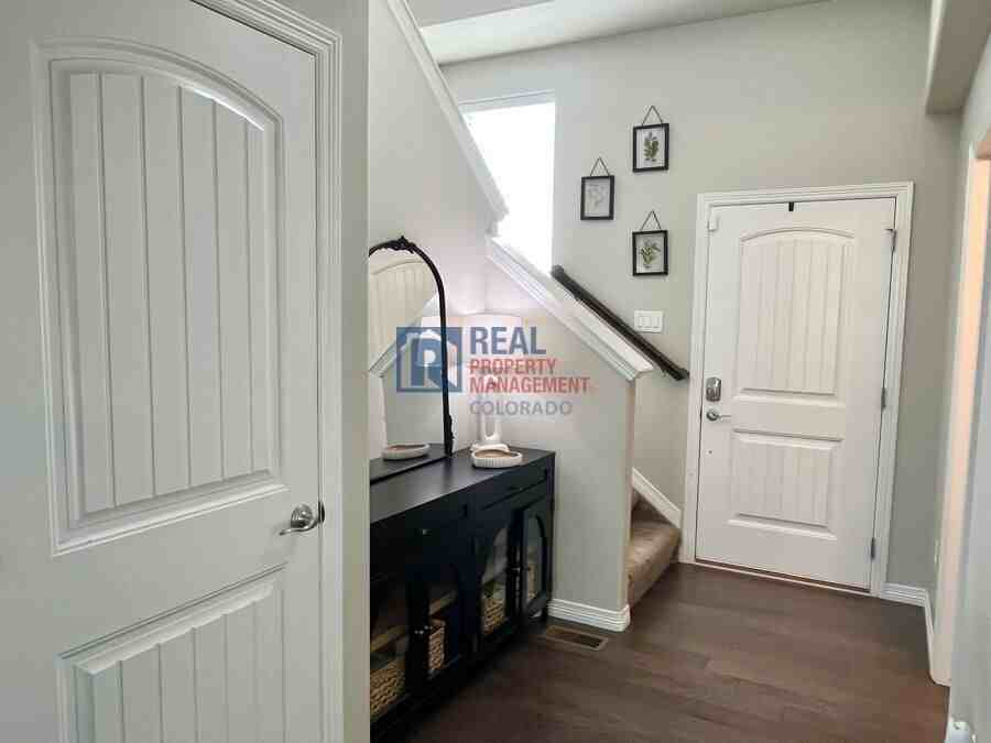 10982 Rowley Dr - Photo 2 of 18