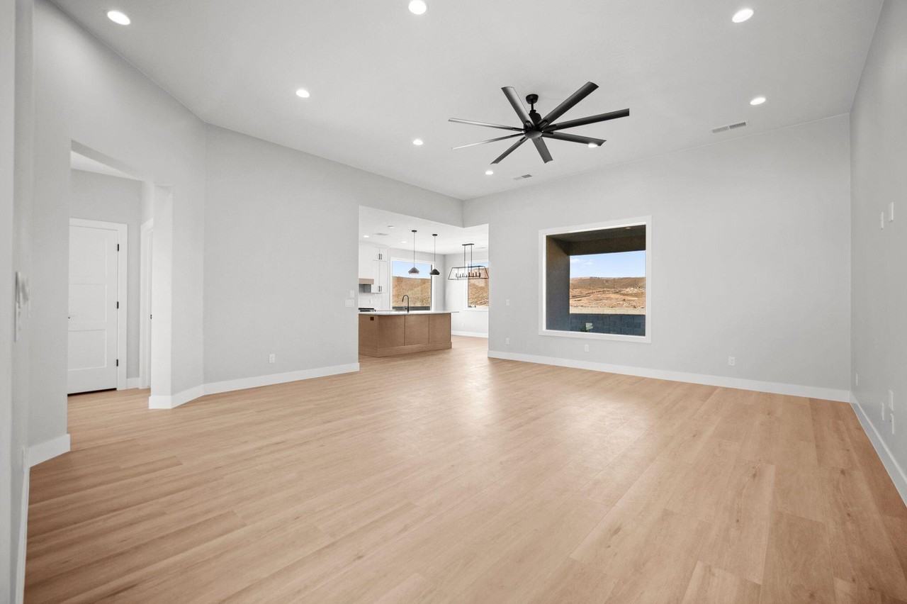 362 N Firerock Way #1 - Photo 7 of 50