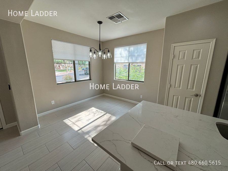 105 E Palomino Dr - Photo 5 of 29