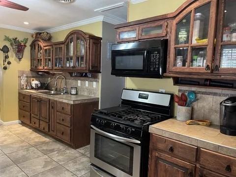 815 W 6th St - Photo 7 of 18