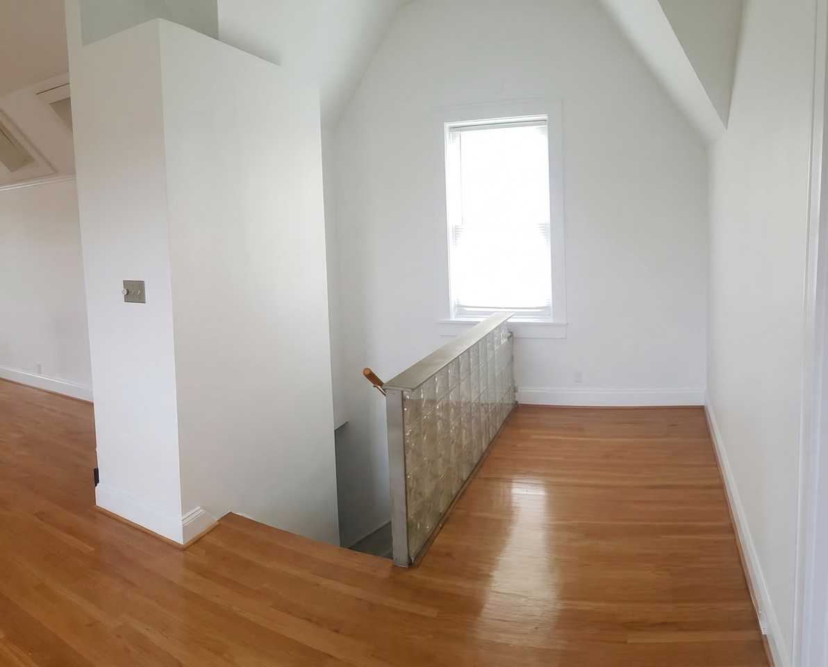 707 E Brady St #3 - Photo 3 of 12