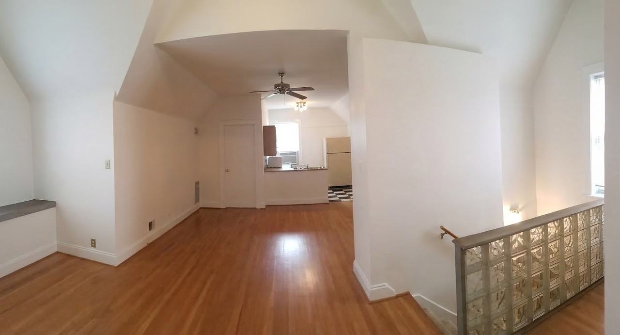 707 E Brady St #3 - Photo 4 of 12