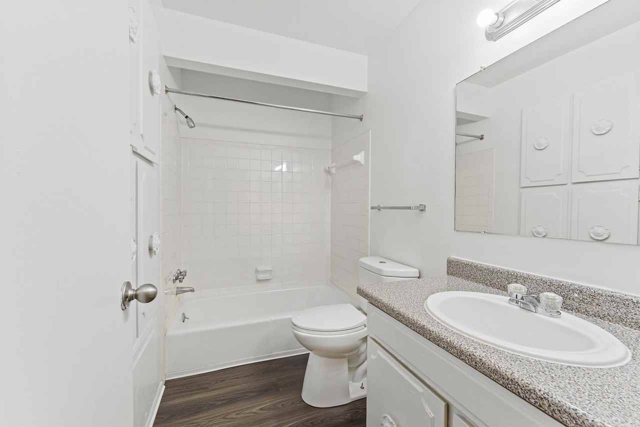 23700 W Warren St #8003UPG - Photo 3 of 8