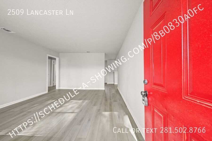 2509 Lancaster Ln - Photo 3 of 12