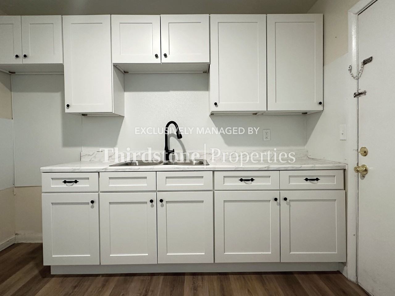 5502 Plymouth St - Photo 2 of 14