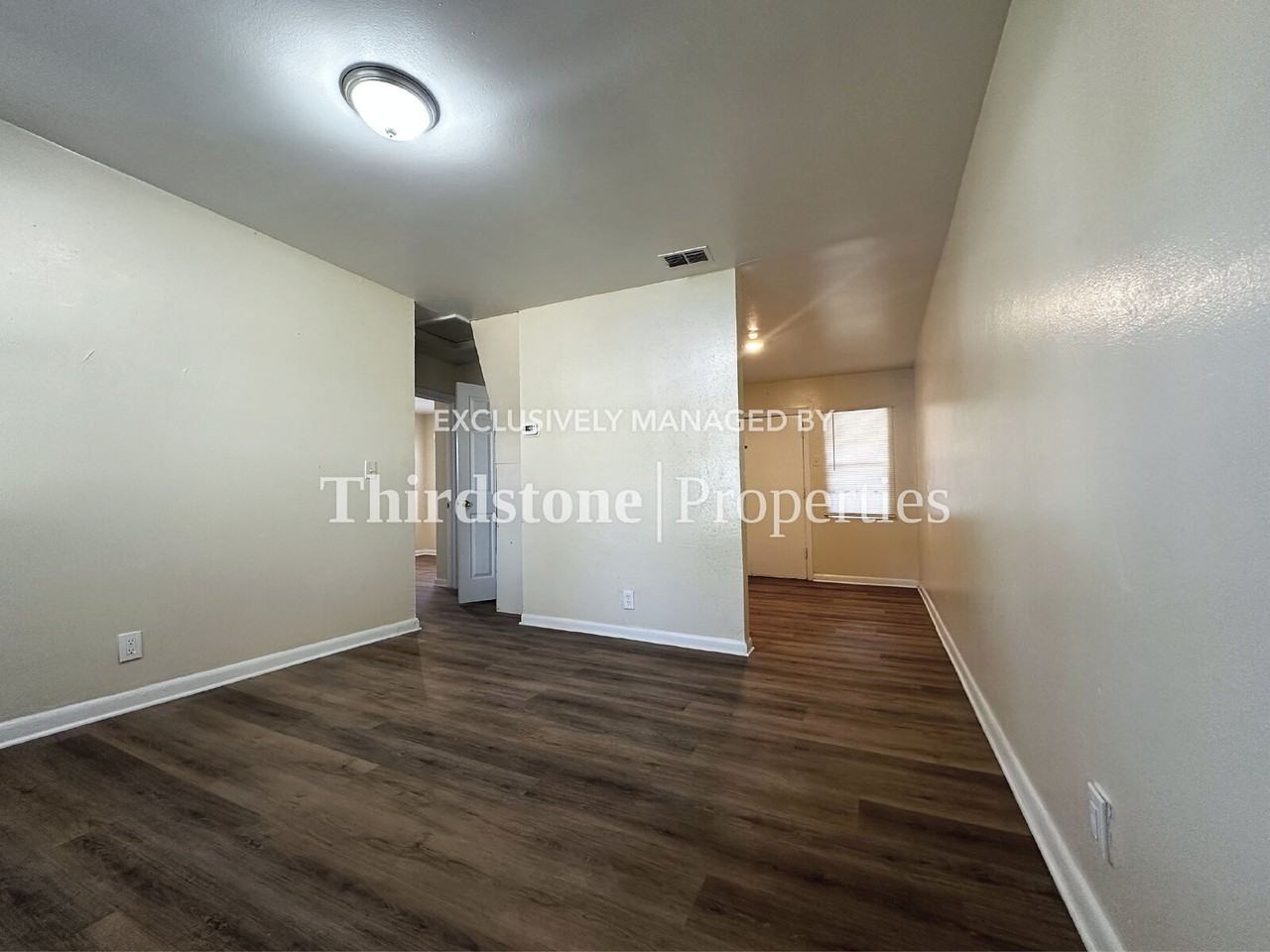 5502 Plymouth St - Photo 4 of 14