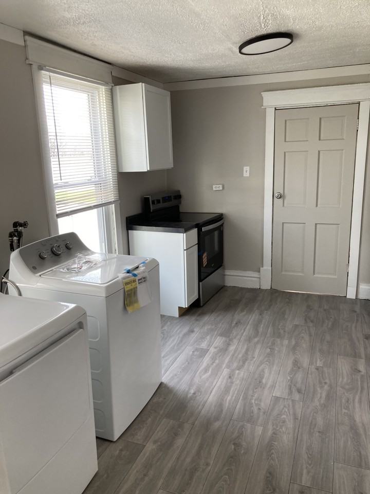 4023 Fairlawn Ave #1 - Photo 2 of 13