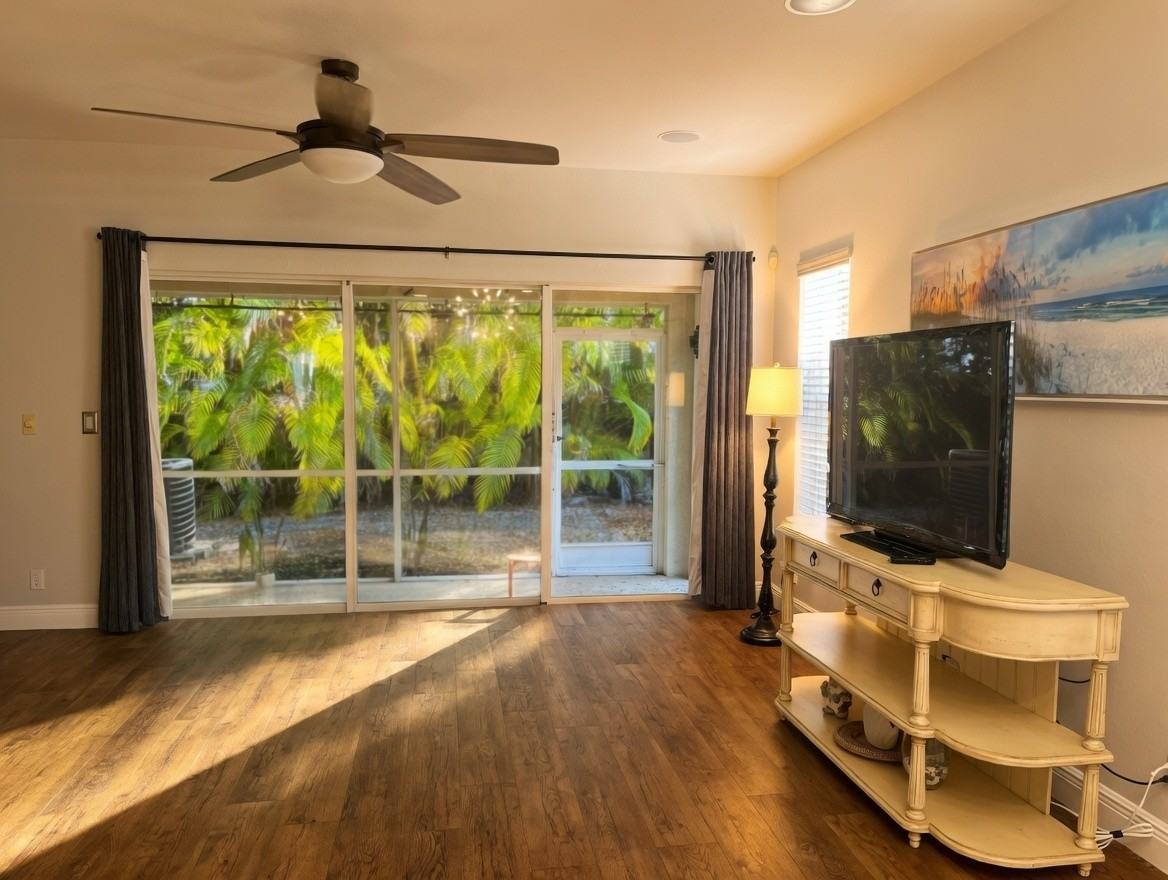 8165 Pacific Beach Dr - Photo 7 of 17