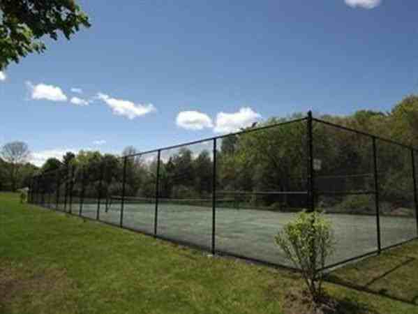 19 Bayberry Dr #4 - Photo 5 of 8