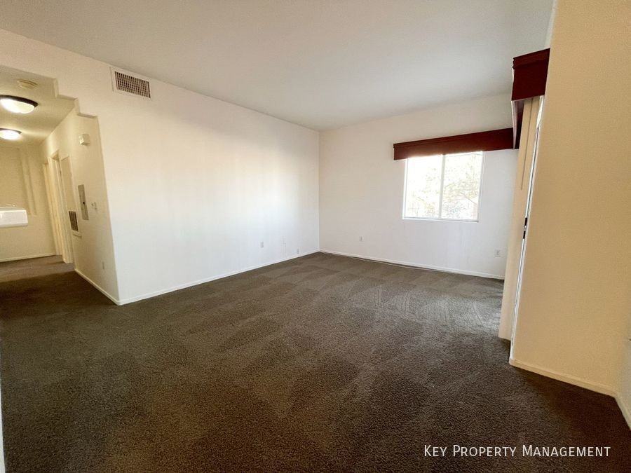 2110 Los Feliz St #1074 - Photo 2 of 21