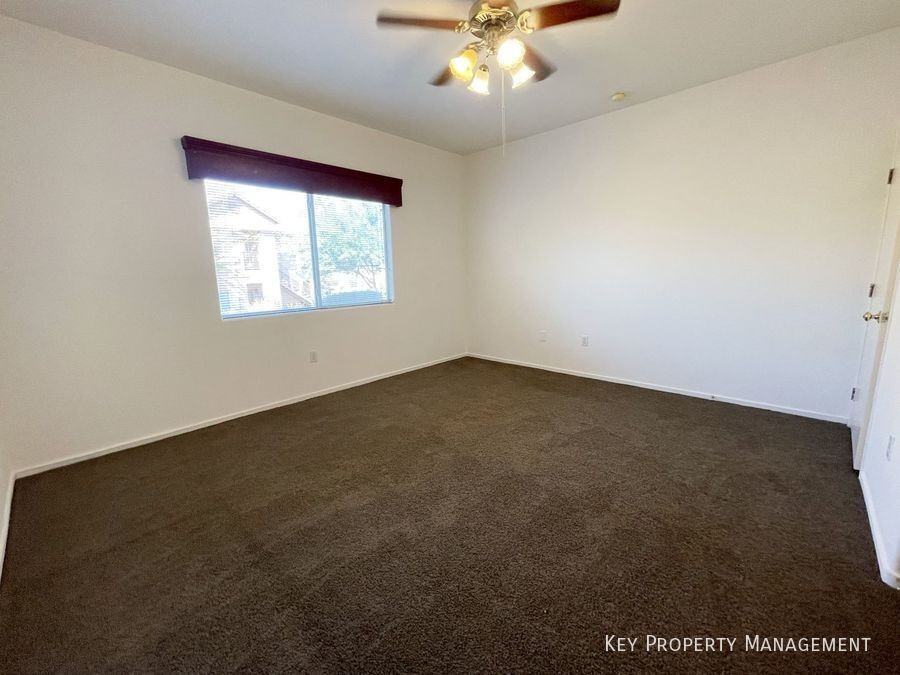 2110 Los Feliz St #1074 - Photo 3 of 21